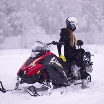 Прокат снегоходов в Москве
